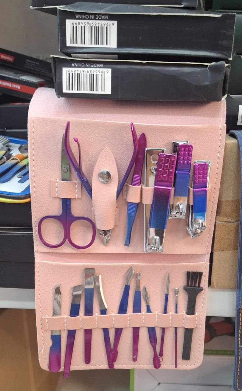 مجموعة مانيكير متكاملة