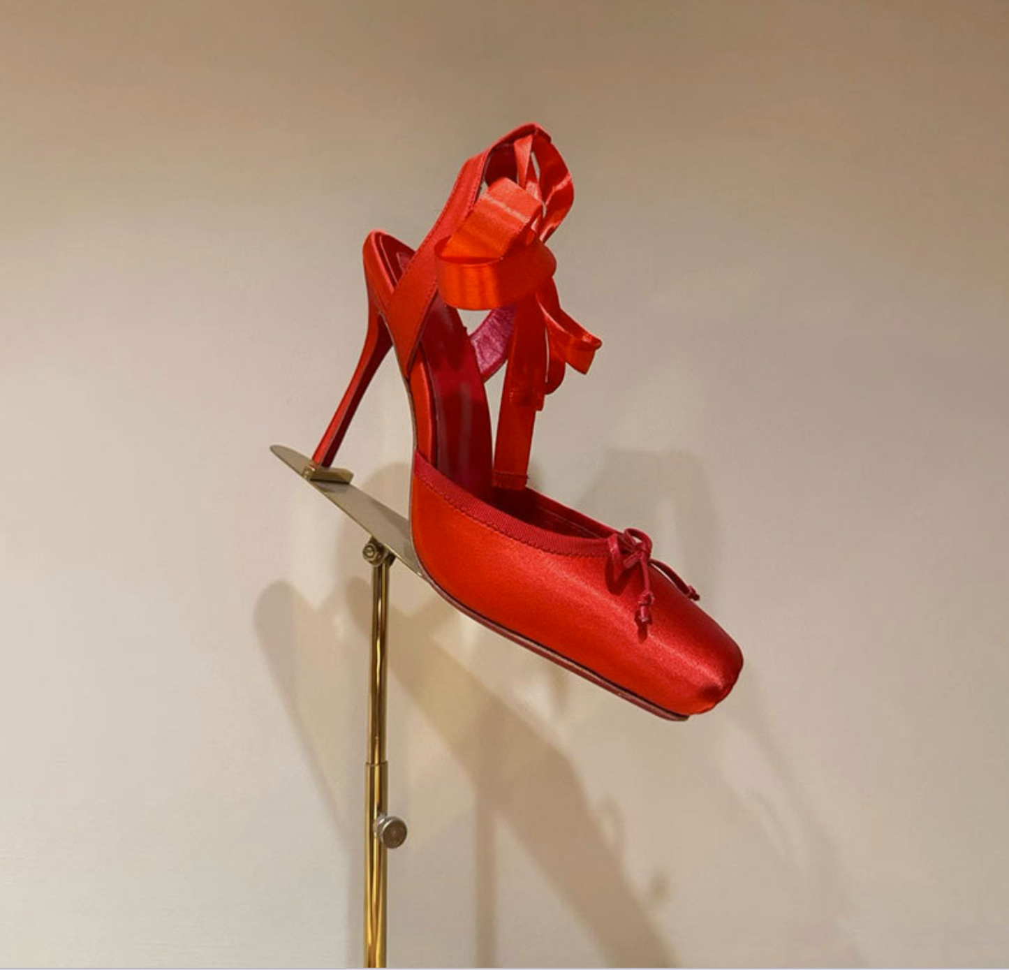 High-Heeled Ballet Sandals صنادل كعب عالي بتصميم الباليه