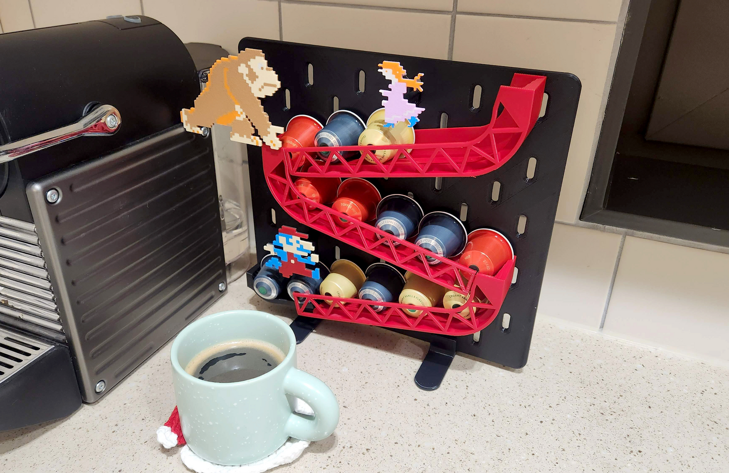 حامل ومنظم كبسولات القهوة ☕ Donkey Kong