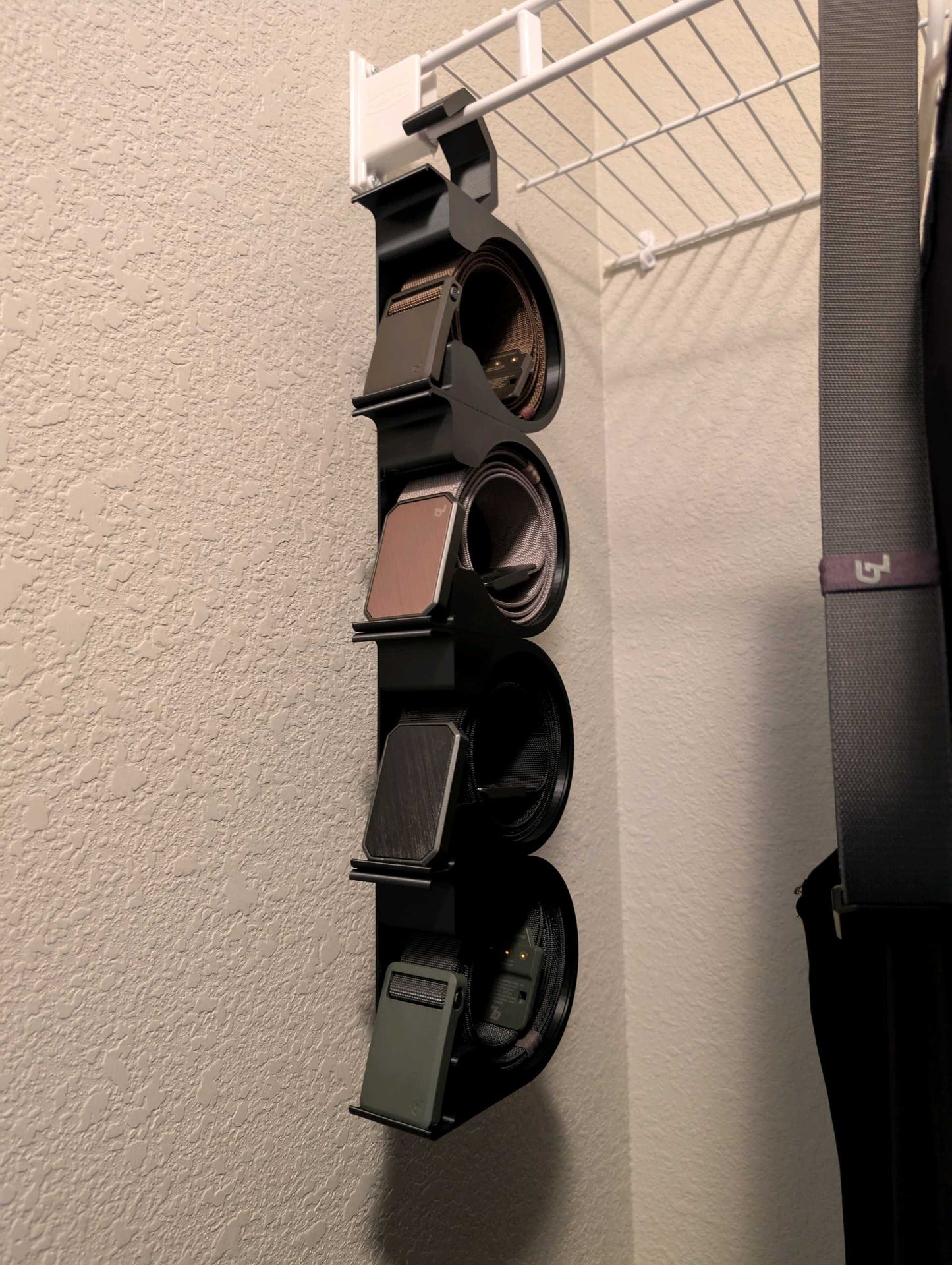 منظّم الأحزمة