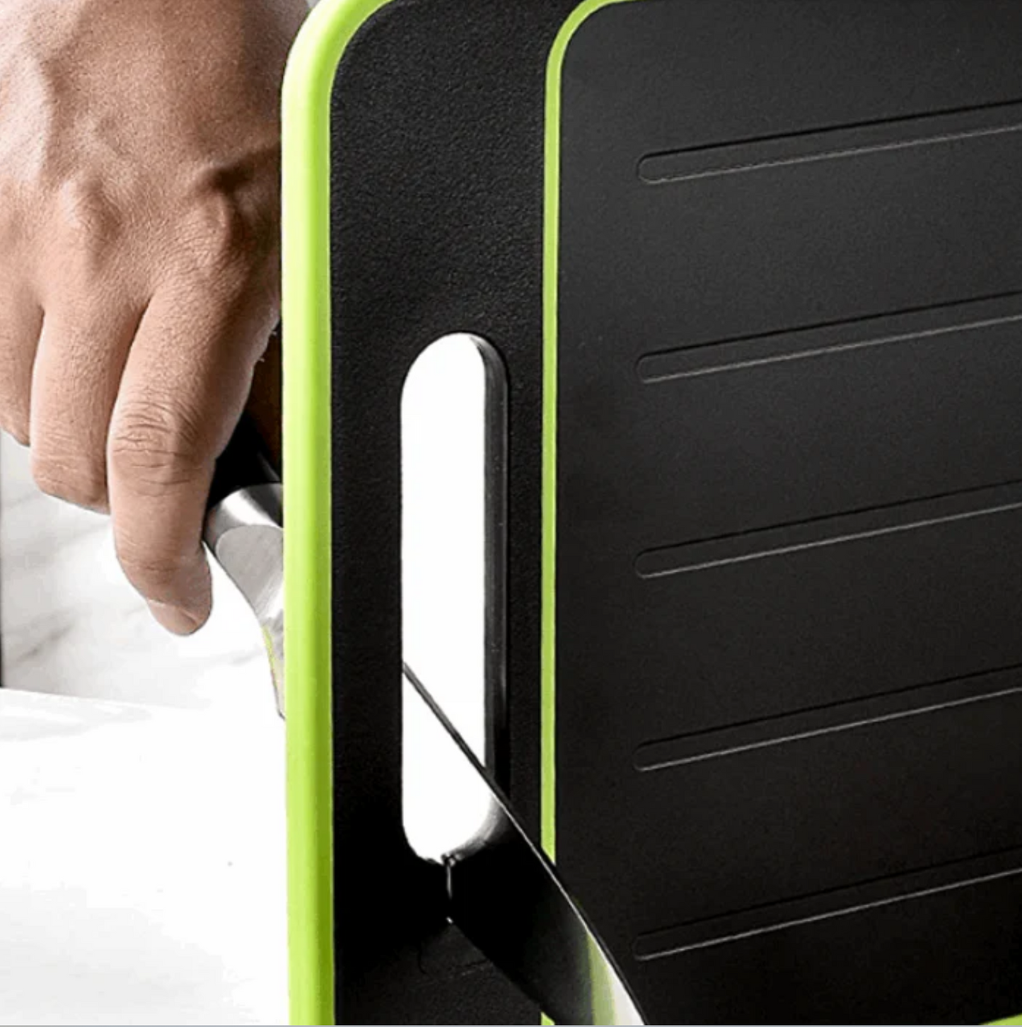 لوح إذابة سريعة للدجاج و اللحوم المتجدة+ تقطيع الخضر و الفواكه + جهة خاصة ترابي فيها الثوم + تمضي المواس